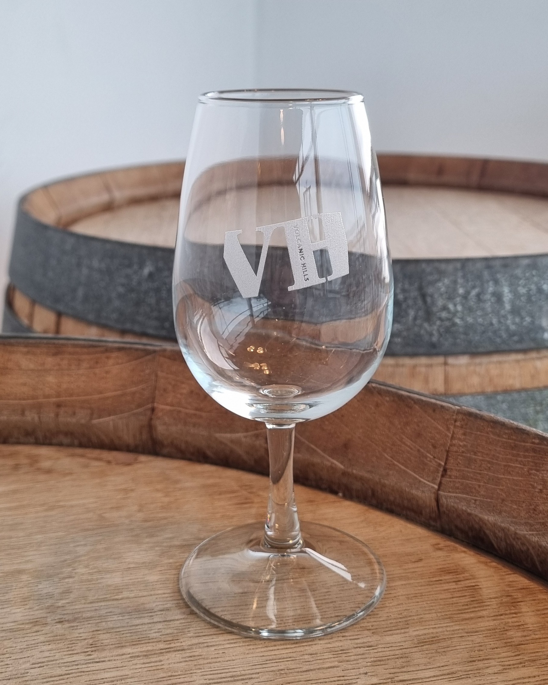 Branded Volcanic Hills Wine Glass - Image 4